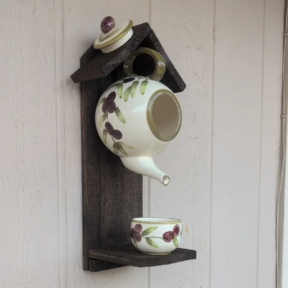 Rustic Wooden Handcrafted Bird Feeder Teapot Extending The Olive Branch - Picture 3 of 16